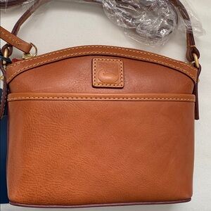 NWT - Dooney & Bourke Natural Leather Domed Crossbody Bag